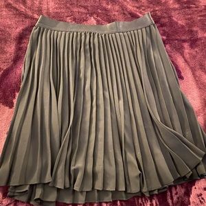 Black Express Skirt